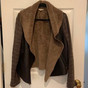 Mystree Shawl Collar faux jacket - size Large